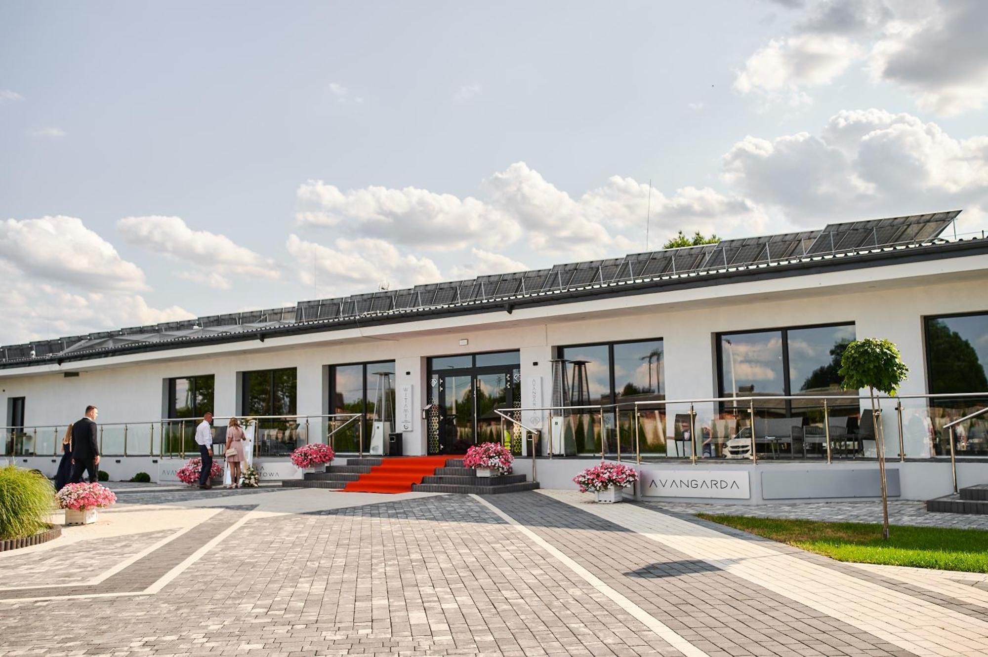 Avangarda Wisznice Exteriér fotografie