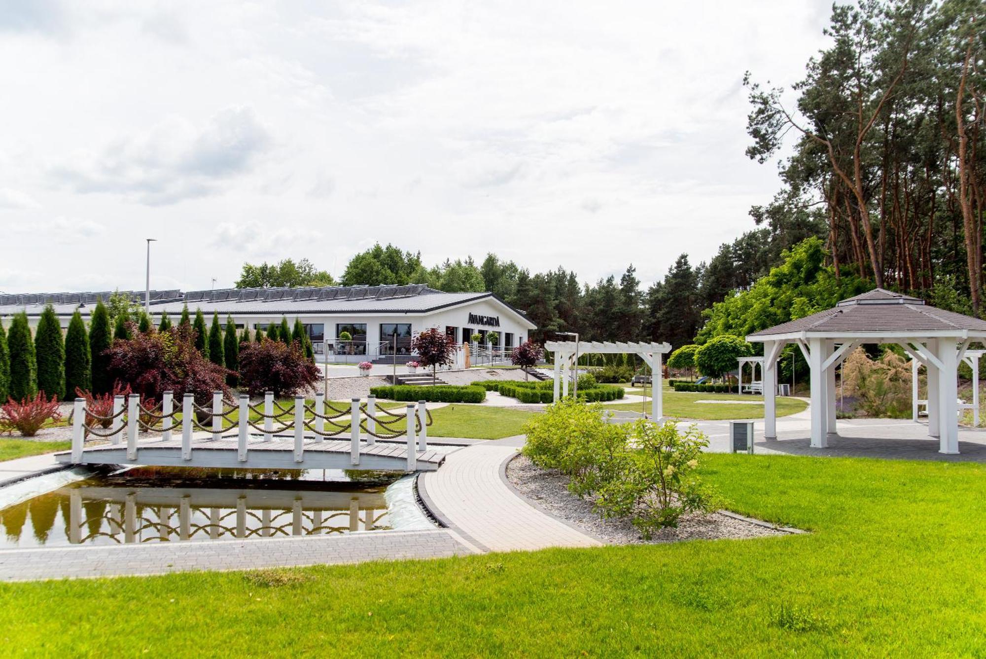 Avangarda Wisznice Exteriér fotografie